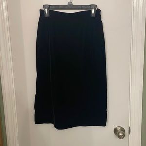 Black velvet woman’s skirt